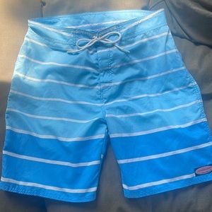 Vineyard Vines mens  swim shorts . Size 35